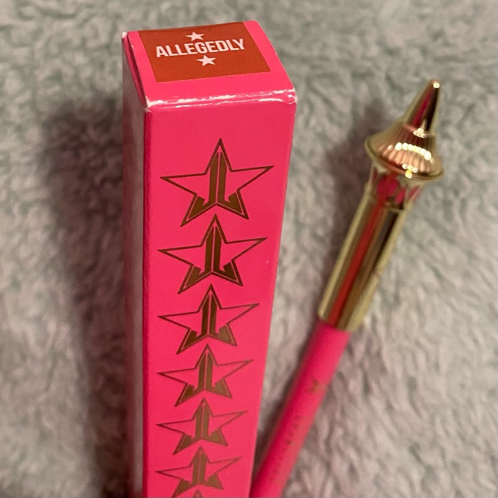 Allegedly✨ Jeffree Star Cosmetics Lip Liner